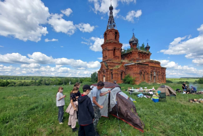Экспедиция проекта помощи ветеранам СВО и их семьям впервые выехала к заброшенному храму в РТ