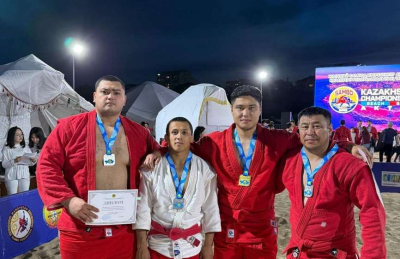 Гвардейцы завоевали призовые места на чемпионате РК по пляжному самбо