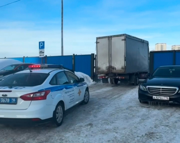 Инспекторы Казани поймали водителя с долгами в почти 500 тысяч рублей