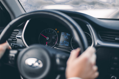 Sina: в Китае одобрили патент на туалет прямо в салоне автомобиля