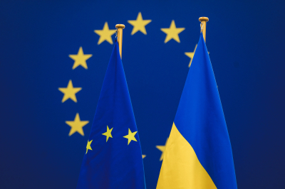 ЕК обсудит с ЕС предложение Мерца по Украине