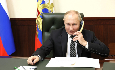 Путин провел с Трампом полуторачасовой телефонный разговор