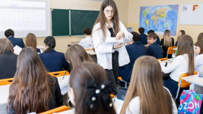 Преподаватели МГУ готовят более 200 школьников Нижнекамска к ЕГЭ в рамках программы СИБУРа 17/03/2026 &ndash; Новости