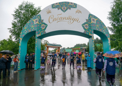 Ливень не помеха: в Казани отшумел главный Сабантуй Татарстана