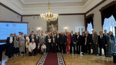 Фәрит Мөхәммәтшин Индус Таһировны 90 яшьлек юбилее белән котлады
