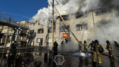 В Астане пожар в трехэтажном здании тушат по повышенному рангу &nbsp;&nbsp;
