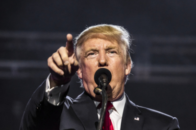 Трамп заявил, что готов к переговорам с одним из противников
