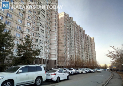 В Казахстане намерены запретить наличный расчет при покупке жилья в новостройках